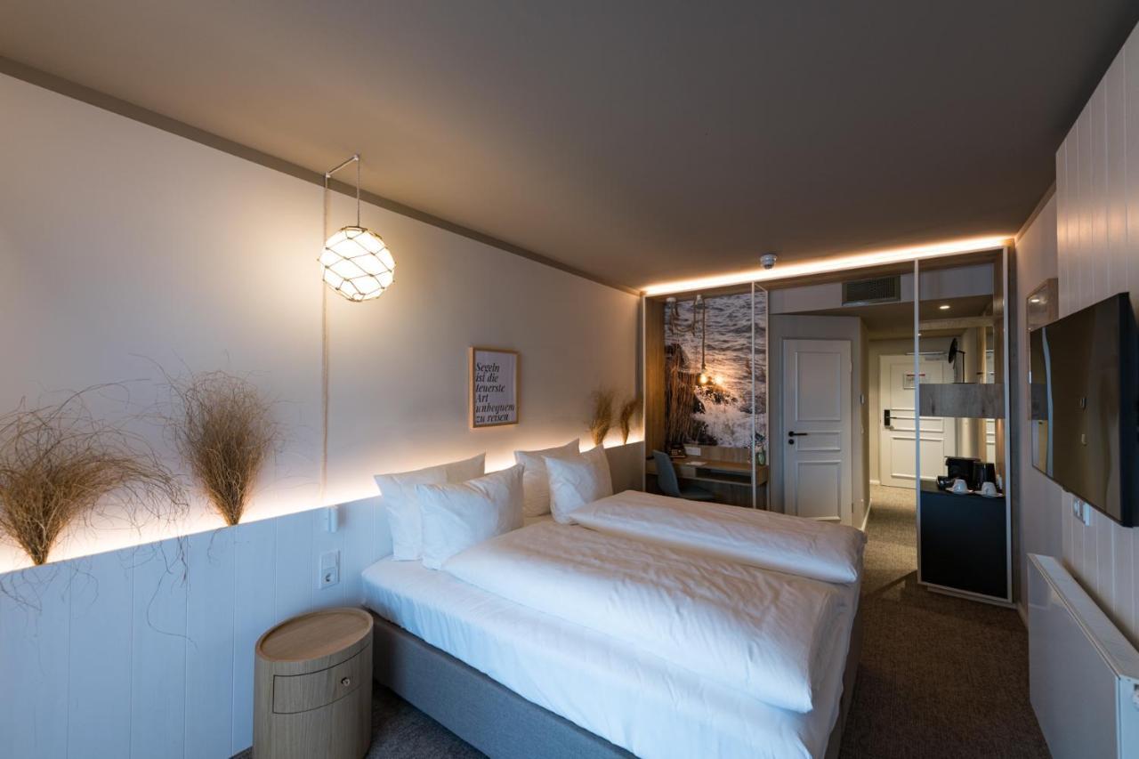 Hafenhotel Zu Putbus Bagian luar foto
