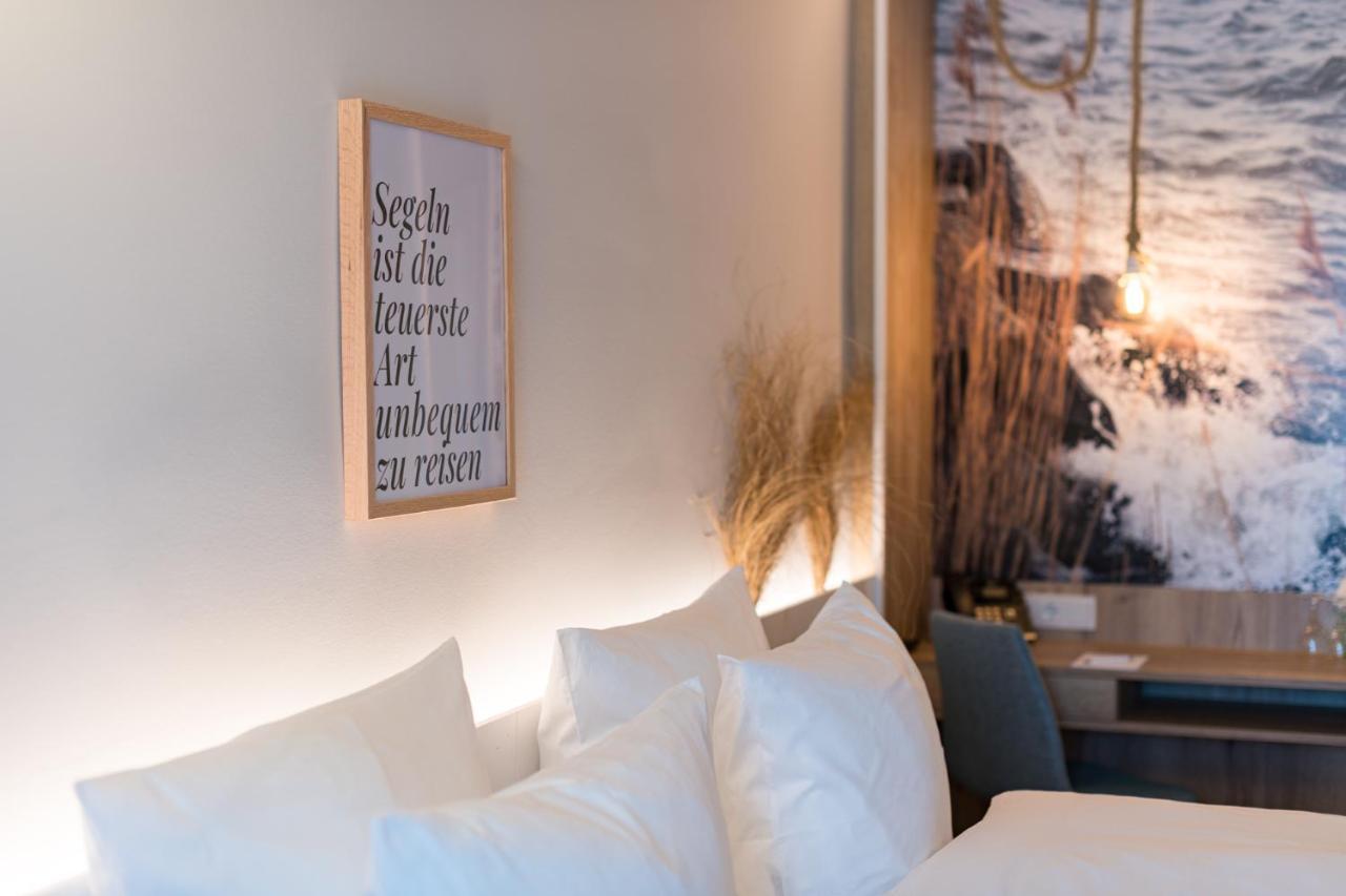 Hafenhotel Zu Putbus Bagian luar foto