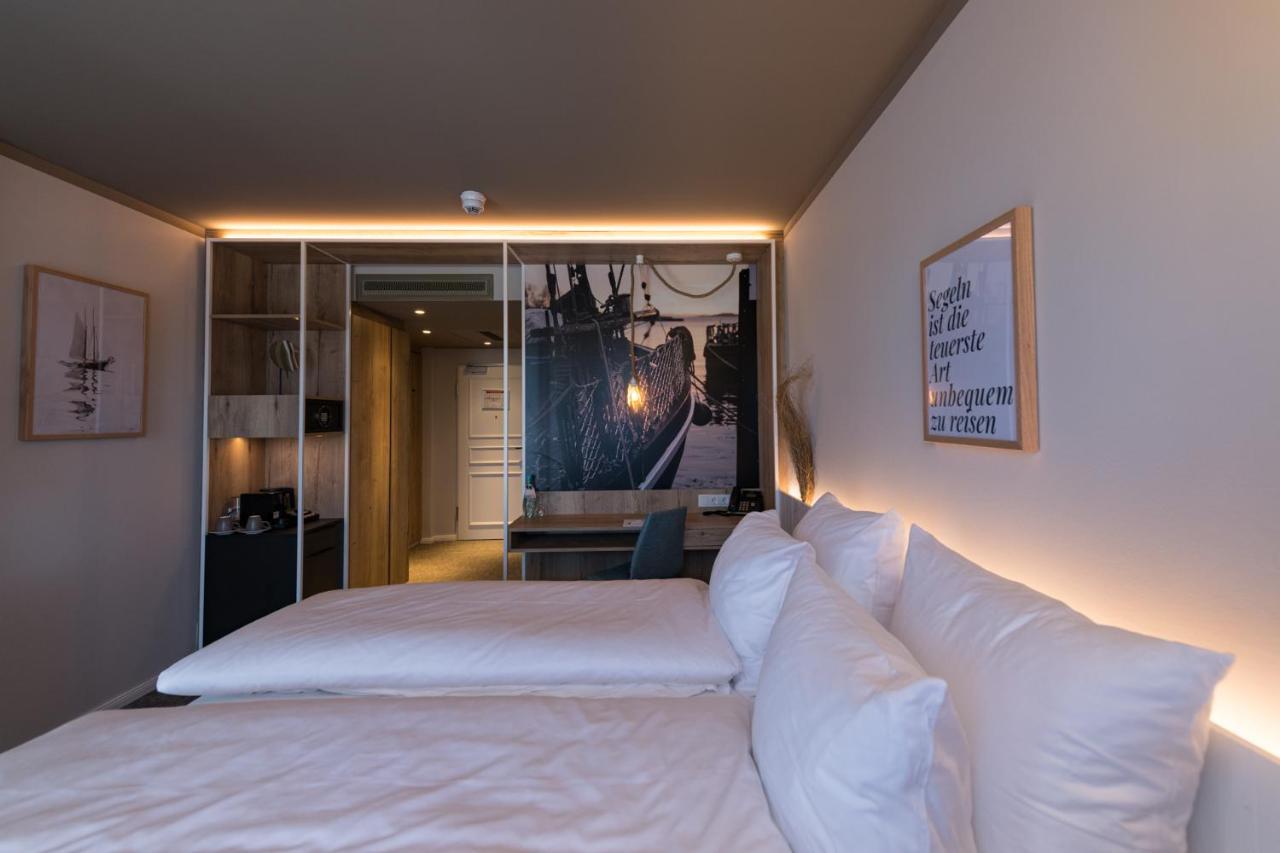 Hafenhotel Zu Putbus Bagian luar foto