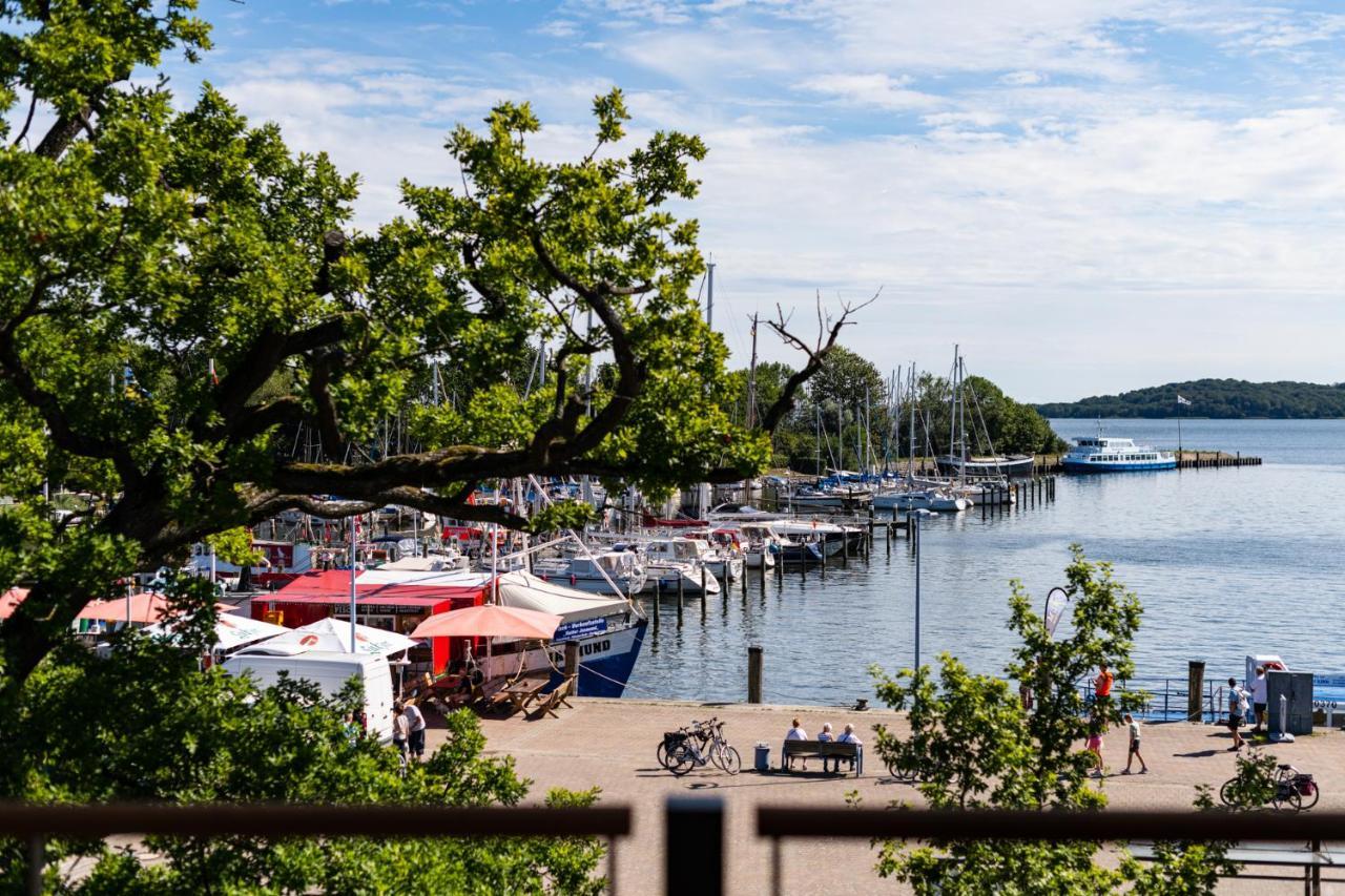 Hafenhotel Zu Putbus Bagian luar foto