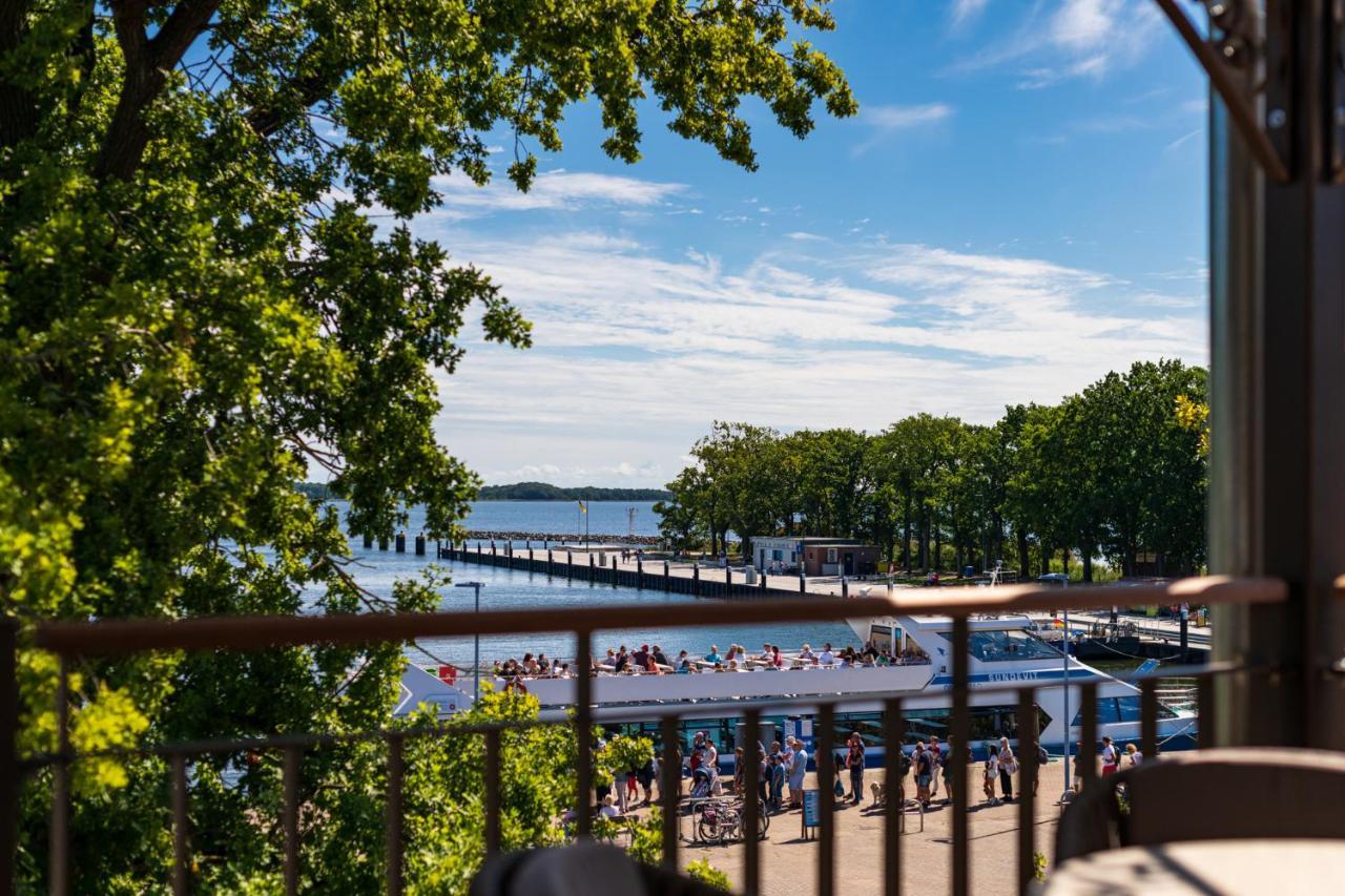 Hafenhotel Zu Putbus Bagian luar foto