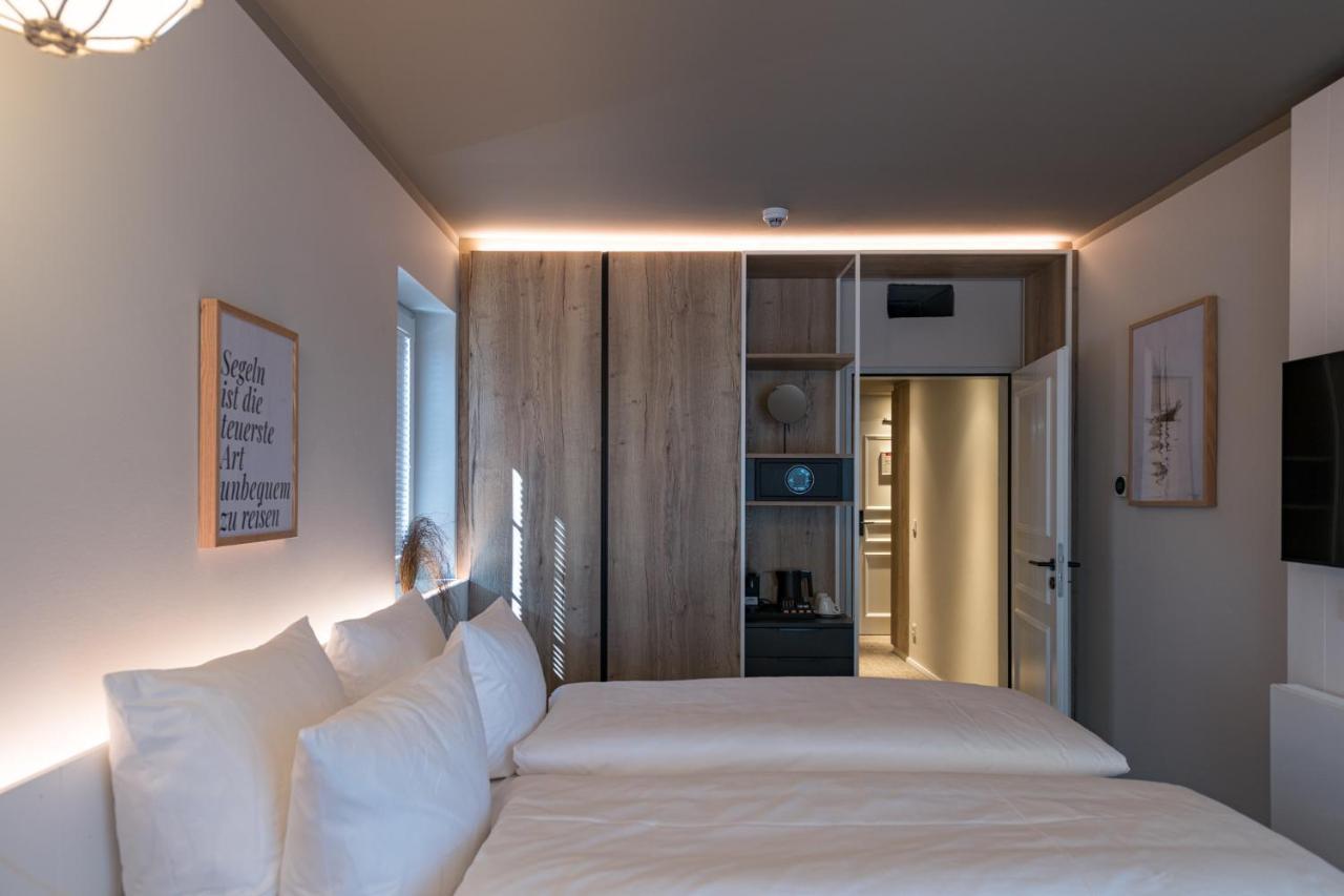 Hafenhotel Zu Putbus Bagian luar foto