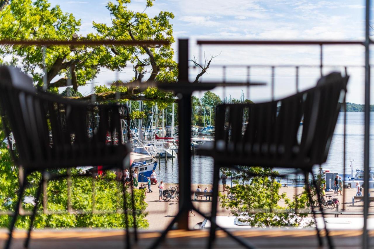Hafenhotel Zu Putbus Bagian luar foto