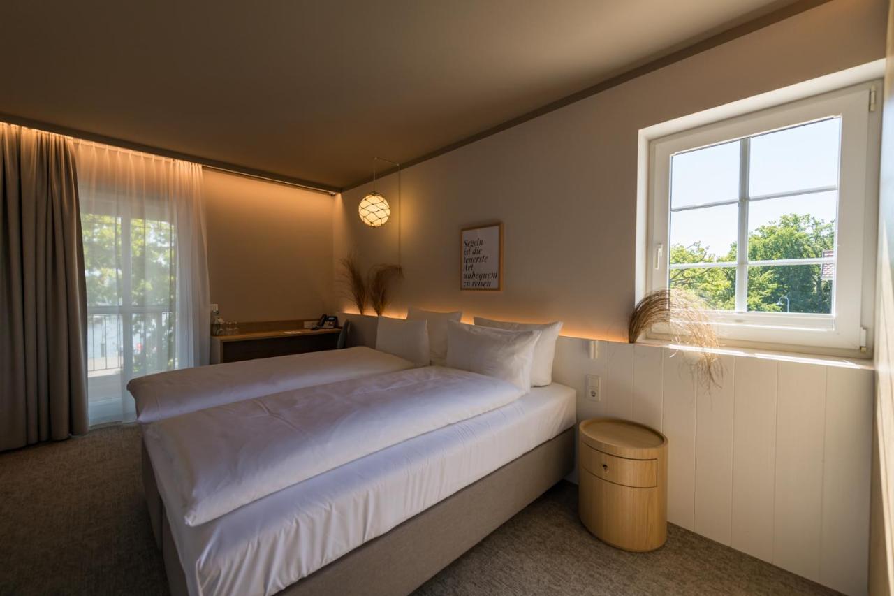 Hafenhotel Zu Putbus Bagian luar foto