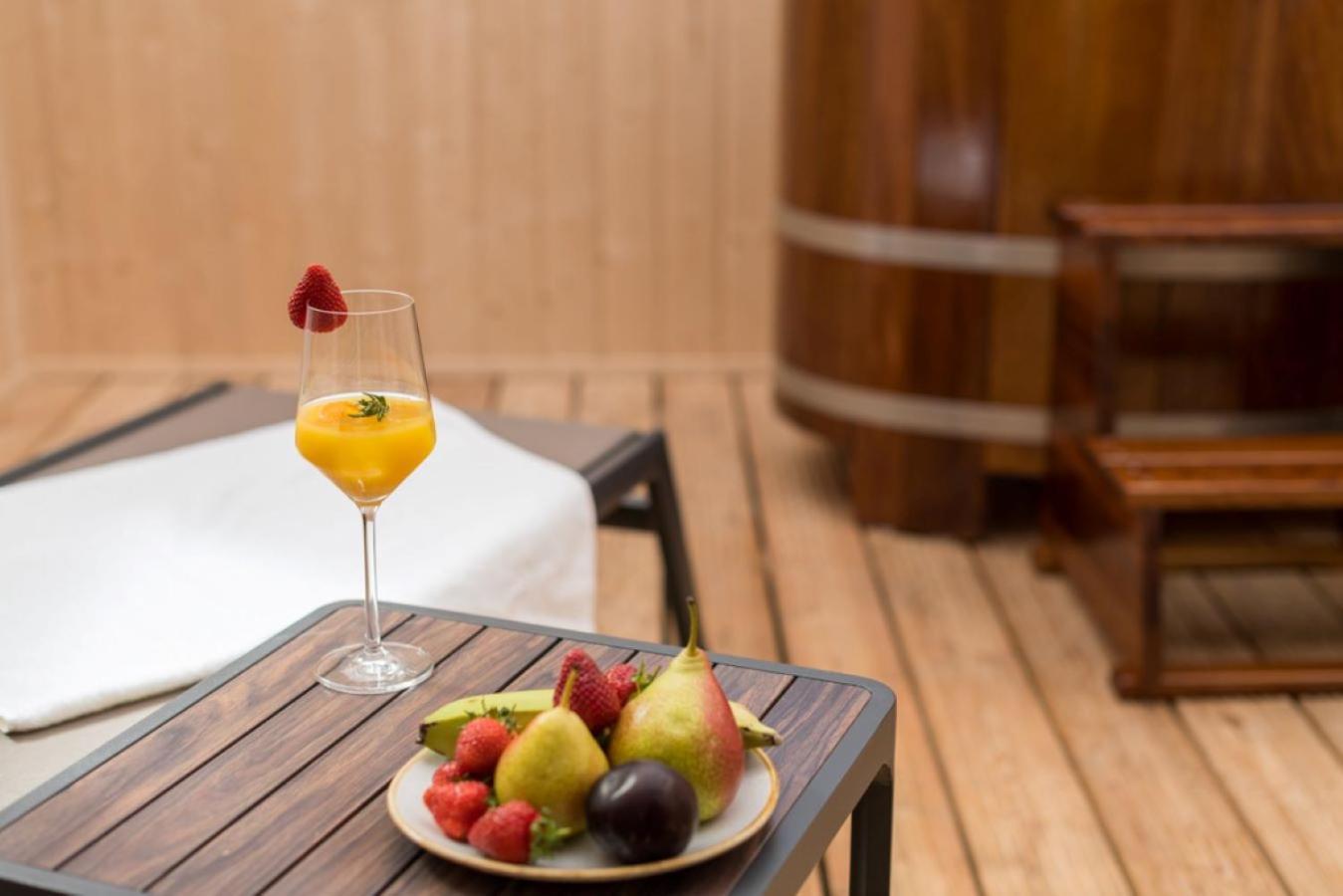 Hafenhotel Zu Putbus Bagian luar foto